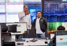 XLSMART Resmikan Pusat Operasi Jaringan Terpadu di BSD, Fokus Tingkatkan Pengalaman Pelanggan Pusat Operasi Jaringan Terpadu XLSMART di BSD siap menjaga stabilitas layanan dan meningkatkan pengalaman digital bagi 82 juta pelanggan di seluruh Indonesia. Foto: XLSMART