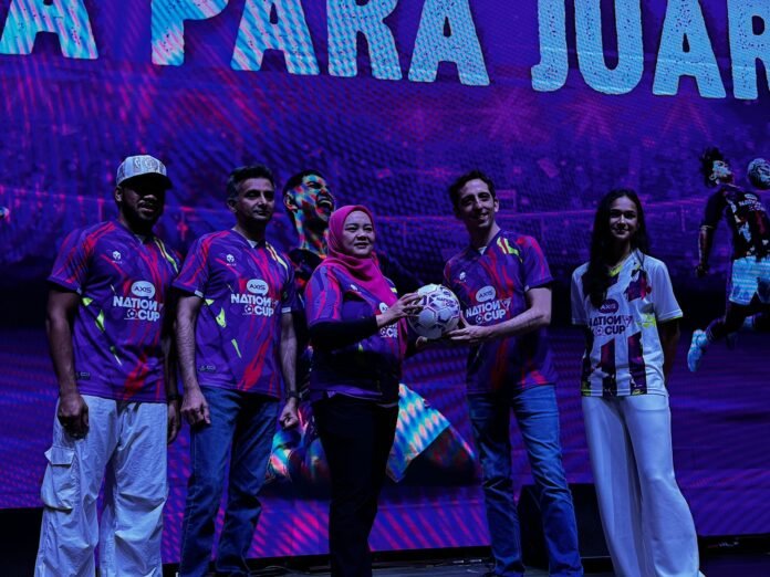 Axis Para finalis AXIS Nation Cup (ANC) 2025 bersiap menunjukkan kemampuan terbaik mereka di babak Grand Final yang digelar di Istora Senayan, Jakarta. Foto: AXIS