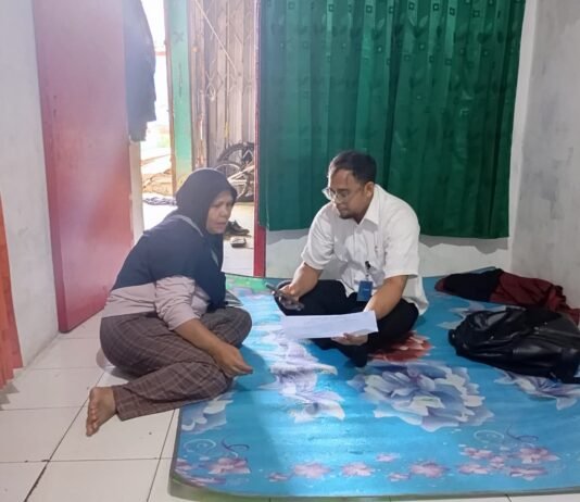 Pastikan Bantuan Tepat Sasaran, Pemkot Bogor Perketat Verifikasi DTSEN Proses pengecekan lapangan melibatkan petugas kelurahan, dinas terkait, dan perangkat wilayah guna memastikan data penerima benar dan akurat. Foto: Pemkot Bogor
