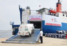 PMI Berangkatkan Kapal Kemanusiaan Bawa 60 Tangki Air dan Bantuan Logistik ke Aceh, Sumut, dan Sumbar