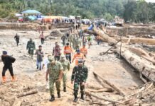 TNI AD Mulai Bangun Jembatan Bailey di Garoga, Akses Tapsel–Tapteng Kembali Tersambung