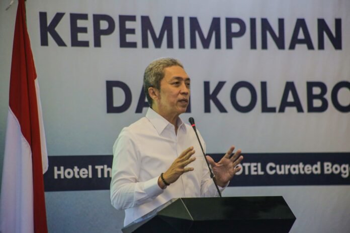 Wali Kota Bogor Dedie A. Rachim menyampaikan arahan dalam kegiatan capacity building ASN. Foto: Dok. Pemkot Bogor.