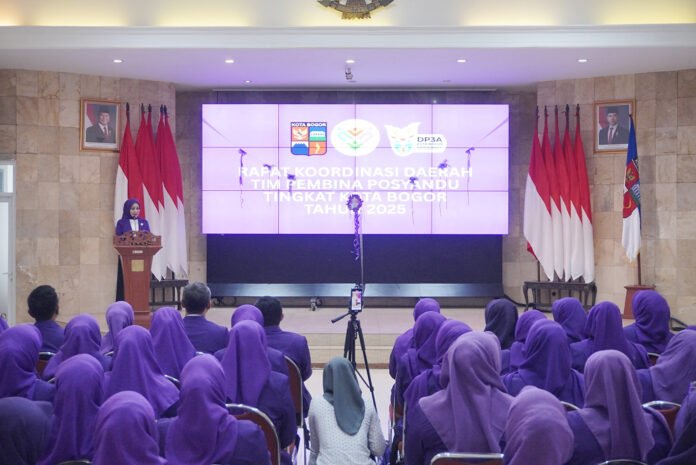 Yantie Rachim Membuka Rakor Posyandu 6 SPM Kota Bogor Bersama Ketua Posyandu. Foto: Pemkot Bogor.