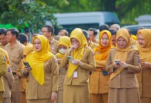 Suasana Haru Apel Pagi Pemkot Bogor, Wali Kota Ajak ASN Ucapkan Selamat Hari Ibu