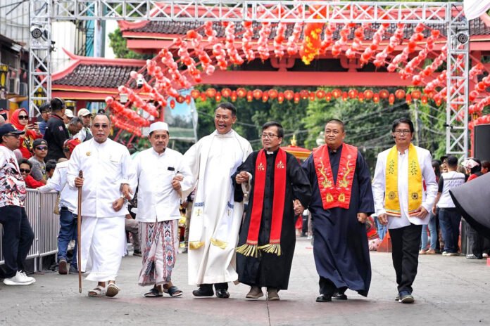 Kegiatan lintas umat beragama sebagai wujud toleransi dan kerukunan di Kota Bogor. Foto: Pemkot Bogor.