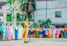 Jenal Mutaqin: Hari Ibu Momentum Menguatkan Peran Perempuan dalam Keluarga dan Pembangunan Kota Bogor Apel Peringatan Hari Ibu ke-97 Kota Bogor di Plaza Balai Kota. Foto: Pemkot Bogor.
