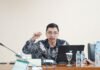 Komisi IV DPRD Kota Bogor Evaluasi Anggaran Pendidikan 2026 dan Pelaksanaan SPMB Ketua Komisi IV DPRD Kota Bogor Fajar Muhammad Nur Menyampaikan Pandangan dalam Rapat Kerja. Foto: Humpro DPRD.