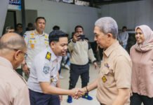 Satpol PP Kota Bogor Segera Tempati Mako Baru di Jalan Heulang Wali Kota Bogor Dedie A. Rachim meninjau gedung eks Kantor Imigrasi di Jalan Heulang. Foto: Pemkot Bogor.