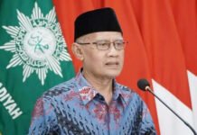 Haedar Nashir: Wacana Polri di Bawah Kementerian Tak Sejalan dengan Reformasi etua Umum PP Muhammadiyah Haedar Nashir memberikan keterangan kepada wartawan. Foto: Istimewa.