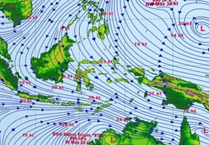 Tangkapan Layar BMKG Peringatan Cuaca Ekstrem Akibat Aktivitas Siklon Tropis. Tangkapan Layar BMKG Peringatan Cuaca Ekstrem Akibat Aktivitas Siklon Tropis.
