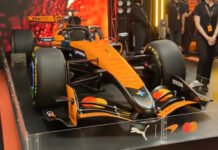 McLaren Pilih Jakarta untuk Peluncuran Livery F1 2026 Momen peluncuran livery McLaren F1 2026 di Jakarta. Foto: Tangkapan Layar tt/pasutrif1