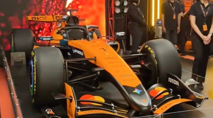 McLaren Pilih Jakarta untuk Peluncuran Livery F1 2026 Momen peluncuran livery McLaren F1 2026 di Jakarta. Foto: Tangkapan Layar tt/pasutrif1