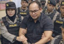 Fakta Penangkapan dan Pemecatan Kasat Narkoba Polres Bima AKP Malaungi, Terlibat Peredaran Sabu 488 Gram Penangkapan Kasat Narkoba Polres Bima AKP Malaungi. Foto: Ist.