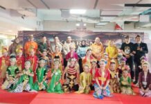 Jaipong Naik Panggung HPN 2026, PWI Bogor Gandeng Sanggar Kharisma Peserta Pasanggiri Tari Jaipong tampil di Plaza Jambu Dua, Kota Bogor. Foto: PWI Bogor.