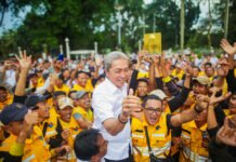 Dapat Predikat Menuju Kota Bersih, Bogor Pasang Target Sampah Jadi Energi Wali Kota Bogor menerima predikat Menuju Kota Bersih dari Kementerian Lingkungan Hidup. Foto: Pemkot Bogor