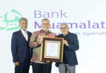 Best CEO 2025 Diraih Dirut Bank Muamalat, Ujian Terberat Justru Soal Trust Direktur Utama Bank Muamalat Raih Penghargaan Best CEO 2025. Foto: Bank Muamalat