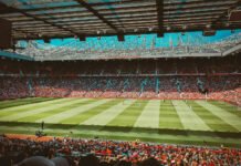 Azan Menggema di Old Trafford, Ramadan Hadir di Rumah Manchester United Stadion Old Trafford markas Manchester United. Foto: Samuel regan-unsplash