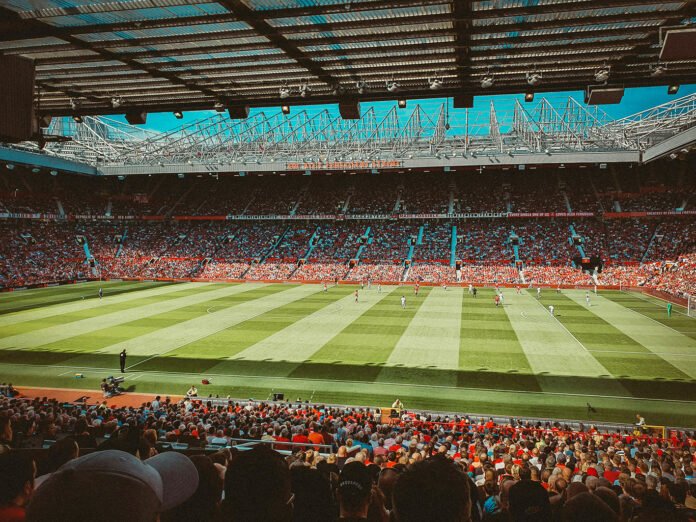 Stadion Old Trafford markas Manchester United. Foto: Samuel regan-unsplash
