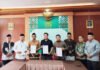 Wakaf Masuk Greenhouse, Pesantren di Kulon Progo Garap Melon Premium Penandatanganan kerja sama pengembangan klaster wakaf greenhouse melon premium di Kulon Progo. Foto: Dok. BWI