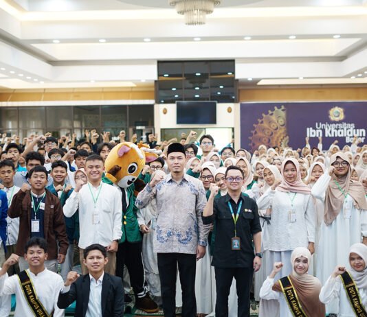 Debat Para Ketua OSIS Jabodetabek Menghangat di UIKA Bogor, Adu Argumen hingga Babak Final Peserta lomba debat antar Ketua OSIS se-Jabodetabek dalam Ramadhan Leadership Summit 2026 di UIKA Bogor. Foto: UIKA Bogor