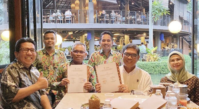 Penandatanganan kerja sama APPMBGI dan Pestigo terkait pengendalian hama di dapur makan bergizi gratis. Foto: APPMBGI