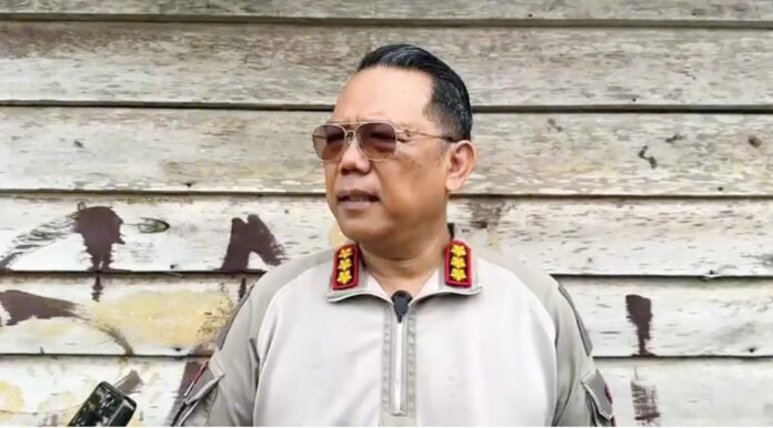 Kepala Operasi Damai Cartenz 2026 Brigjen Pol. Faizal Ramadhani memberikan keterangan kepada awak media. Foto: Polri