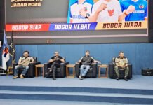 750 Atlet Kota Bogor Siap Turun di Porprov Jabar, Target 100 Emas Dipasang Ketua Kontingen Kota Bogor Jenal Mutaqin bersama jajaran pengurus saat menghadiri rapat persiapan Porprov Jawa Barat. Foto: Pemkot Bogor