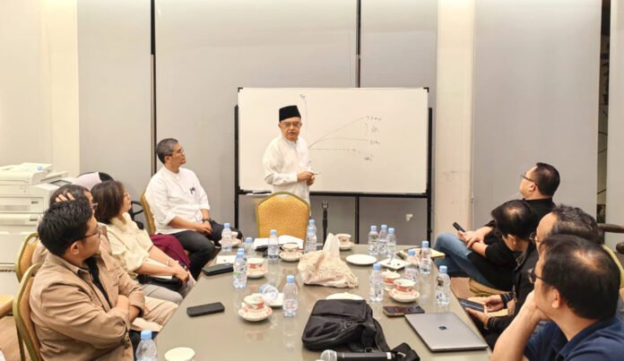 Wapres ke-10 dan ke-12 RI Jusuf Kalla menyampaikan pandangannya soal prioritas program pemerintah di Jakarta. Foto: Harnas.id Wapres ke-10 dan ke-12 RI Jusuf Kalla menyampaikan pandangannya soal prioritas program pemerintah di Jakarta. Foto: Harnas.id
