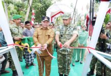 Kasad Resmikan Jembatan Gantung Garuda di Aceh, Awali Peluncuran 200 Titik di Indonesia Kasad Jenderal TNI Maruli Simanjuntak meresmikan Jembatan Gantung Garuda di Kecamatan Sawang, Aceh Utara. Foto: Dispenad