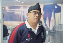 Target 5 Emas di Porprov Jabar, Jika Tembus 7 Ketua IKASI Bogor Janjikan Bonus Liburan ke Singapura Ketua IKASI Kota Bogor Subhan saat memberikan arahan kepada atlet anggar menjelang persiapan Porprov Jawa Barat 2026. Foto: Pemkot Bogor.