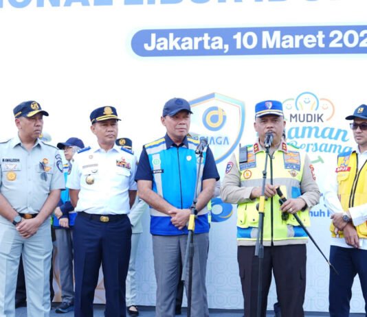 Jelang Mudik Lebaran, Kakorlantas Hadiri Apel Siaga Jasa Marga: Operasi Ketupat Andalkan Kolaborasi Kakorlantas Polri Irjen Pol Agus Suryonugroho menghadiri Apel Terpadu Jasa Marga Siaga Operasional Idul Fitri 2026 di kawasan TMII, Jakarta. Foto: Polri