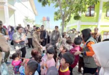 Tenda Pengungsian Mulai Ditutup, 38 KK di Gayo Lues Dipindah ke BLK Sambil Tunggu Huntara Kepala BNPB meninjau fasilitas Balai Latihan Kerja yang digunakan sebagai tempat penampungan sementara warga penyintas di Gayo Lues, Aceh. Foto: BNPB