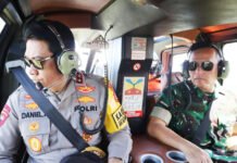 Dipantau dari Udara, Antrean Panjang di Gilimanuk Jadi Sorotan Mudik Bali–Jawa Pemantauan udara antrean kendaraan menuju Pelabuhan Gilimanuk saat arus mudik. Foto: Polri