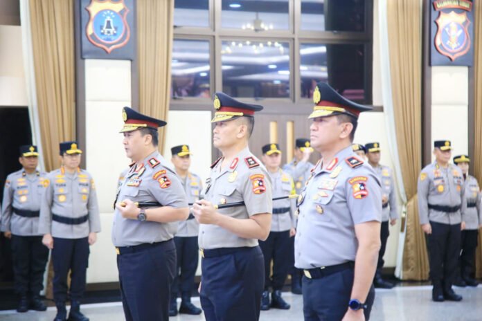 Suasana upacara kenaikan pangkat perwira tinggi Polri di Mabes Polri. Foto: Polri