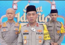 Usai Lebaran, Polri Ingatkan Arus Balik dan Dorong WFA agar Tak Menumpuk Brigjen Pol Tjahyono Saputro menyampaikan paparan terkait antisipasi arus balik Lebaran 2026. Foto: Polri