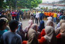 Jumsih & Monitoring: Pemkot Bogor Tegaskan Komitmen Tertib dan Bersih Wali Kota Bogor Dedie Rachim Pantau Jumsih di Kawasan Pasar Bogor. Foto: Dok. Pemkot Bogor