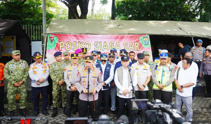 Kapolri Jenderal Listyo Sigit Prabowo memberikan keterangan pers terkait arus balik Lebaran 2026. Foto: Polri Kapolri Jenderal Listyo Sigit Prabowo memberikan keterangan pers terkait arus balik Lebaran 2026. Foto: Polri