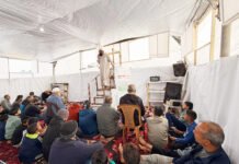 BAZNAS Dirikan Masjid Darurat di Gaza, Ibadah Jalan Terus di Tengah Krisis Masjid darurat yang dibangun BAZNAS untuk warga terdampak konflik di Gaza. Foto Baznas