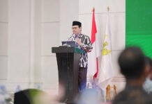 BAZNAS Tegaskan Dana Zakat Tak Dipakai untuk Program Makan Bergizi Gratis Pimpinan Bidang Pengumpulan BAZNAS RI Rizaludin Kurniawan saat menyampaikan keterangan terkait pengelolaan ZIS. Foto: Humas Baznas