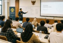 Rencana Tutup Prodi Dinilai Terlalu Pragmatis, Rektor Paramadina Ingatkan Risiko Jangka Panjang Ilustrasi aktivitas perkuliahan di perguruan tinggi. Foto: Canva AI