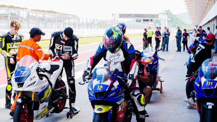 Aktivitas peserta saat track day Ride in Track di Sirkuit Mandalika. Foto: MGPA