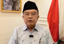 JK Angkat Suara: Prajurit TNI Gugur di Lebanon Disebut Pahlawan Perdamaian Jusuf Kalla menyampaikan belasungkawa atas gugurnya prajurit TNI dalam misi perdamaian di Lebanon. Foto: Harnas.id