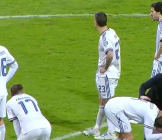 Terjadi Lagi, Italia Tersingkir dari Piala Dunia 2026 Usai Kalah Adu Penalti dari Bosnia Tangkapan layar pertandingan Bosnia vs Italia pada babak playoff Piala Dunia 2026. Dok: Ist