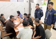 Kasus Judi Online Masuk Babak Baru, Bareskrim Limpahkan Tersangka ke Jaksa Ilustrasi penanganan kasus judi online oleh Bareskrim Polri dalam tahap pelimpahan ke jaksa. Foto: Harnas.id