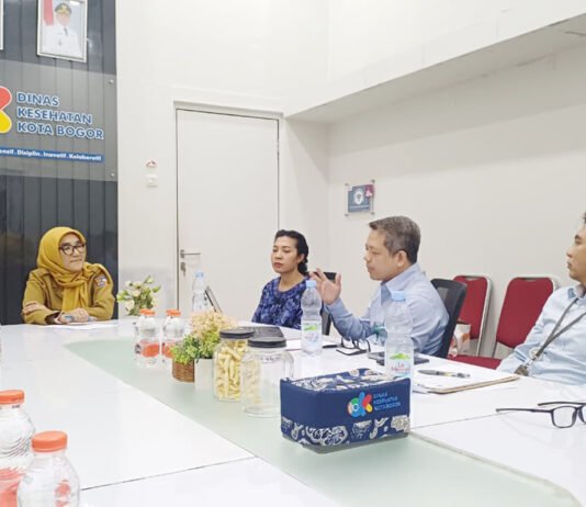 RS Vania dan PWI Kota Bogor Klarifikasi Soal Polemik Dugaan Penolakan Ambulans Mediasi di Dinas Kesehatan Kota Bogor menuntaskan polemik dugaan penolakan ambulans PWI. Foto: PWI