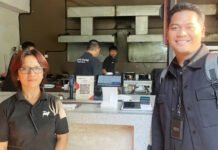 BRI Menara BRILiaN Dorong EDC Masuk Merchant, Transaksi Dibikin Lebih Praktis Penggunaan mesin EDC BRI pada transaksi di merchant. Foto: Humas BRI