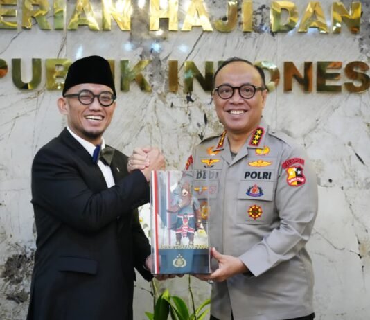 Satgas Haji 2026 Dibentuk, Polri dan Kemenhaj Pasang Radar Cegah Penipuan dan Haji Ilegal Pertemuan Polri dan Kemenhaj terkait pembentukan Satgas Haji 2026. Foto: Polri