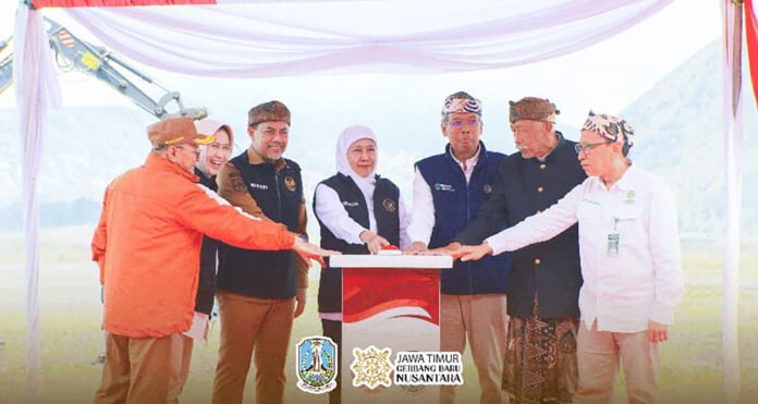 Groundbreaking pembangunan Jalur Lingkar Kaldera Tengger di kawasan Bromo (dok. Pemprov Jatim) Groundbreaking pembangunan Jalur Lingkar Kaldera Tengger di kawasan Bromo (dok. Pemprov Jatim)