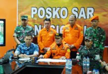 Hilang Kontak di Sekadau, 209 Prajurit TNI Dikerahkan Cari Helikopter Airbus H130 PK-CFX Paparan operasi pencarian helikopter Airbus H130 PK-CFX oleh jajaran TNI bersama tim SAR gabungan di Sekadau, Kalimantan Barat. Foto: Pendam XII/Tpr