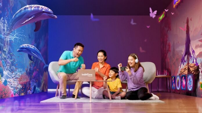 Ilustrasi pelanggan menggunakan layanan Telkomsel untuk bekerja dari rumah dengan koneksi stabil melalui SIMPATI, Orbit, dan IndiHome. Foto: Harnas.id